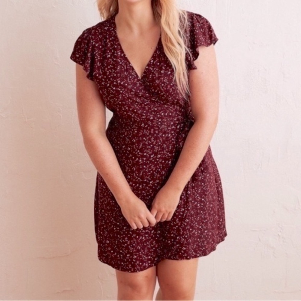 Cute Aerie Red Floral Wrap Mini Dress - Size Small - American Eagle